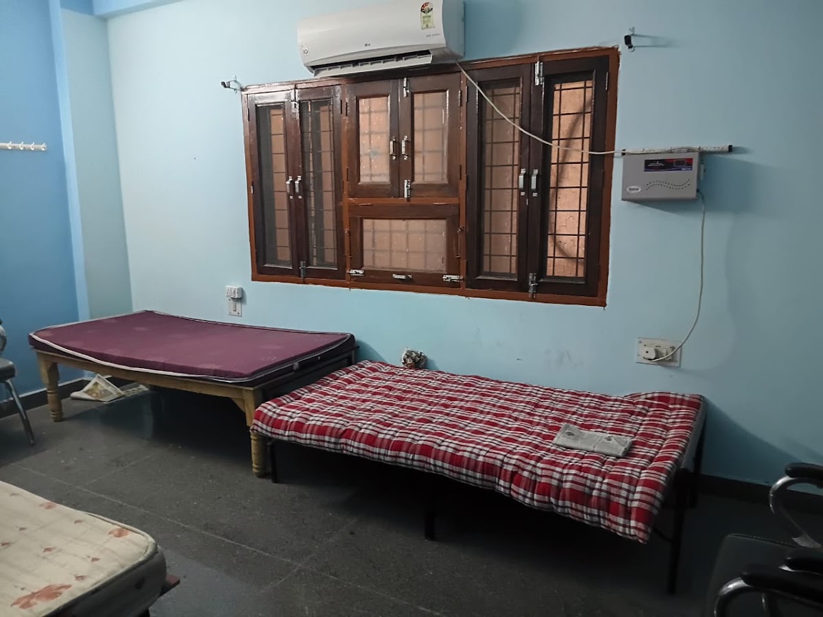 Maa Sharda Sri Ramkrishna Library and Girls hostel – Girls PG in Prayagraj preview photo 1