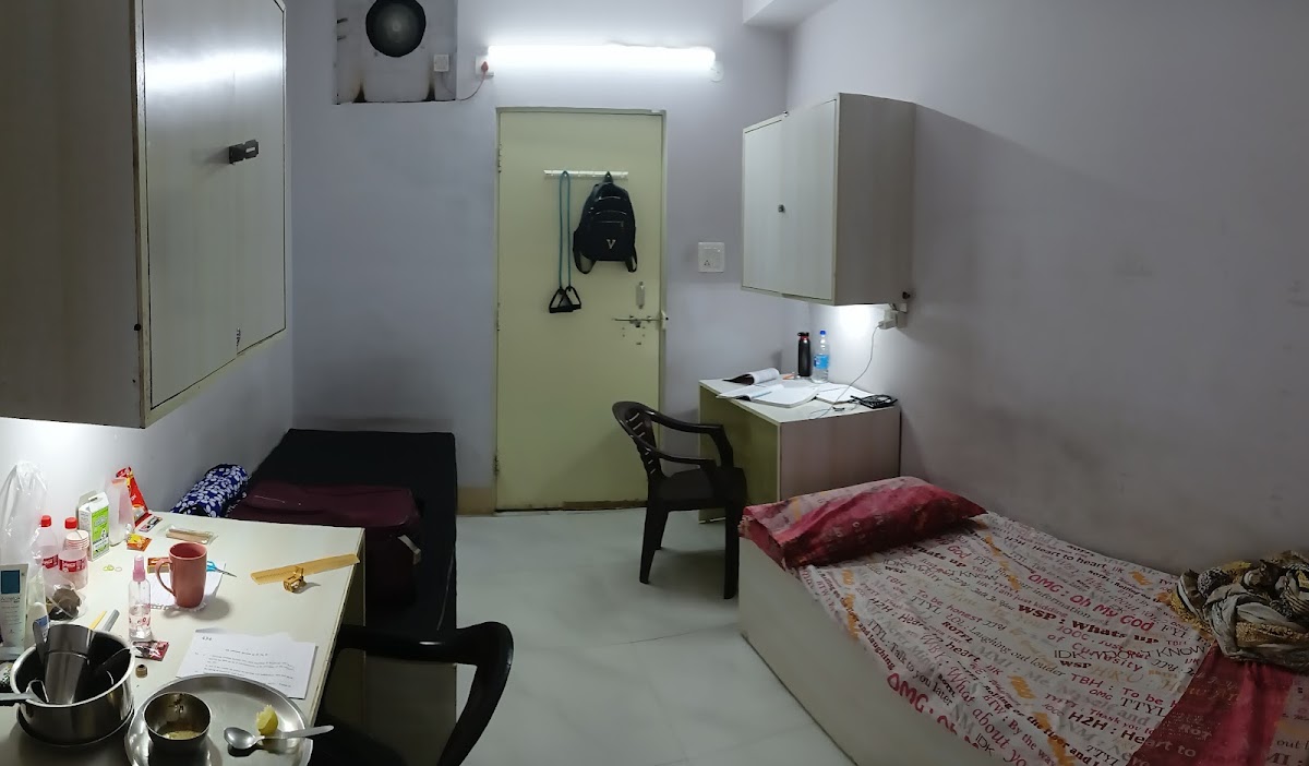 Rajhans Girls Hostel – Girls PG in Jabalpur preview photo 1