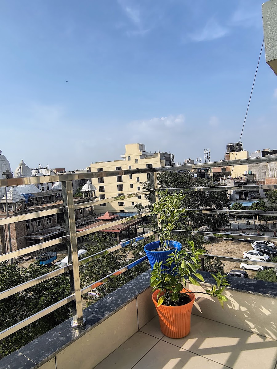 Xact Homes PG – Boys PG in Noida photo 1