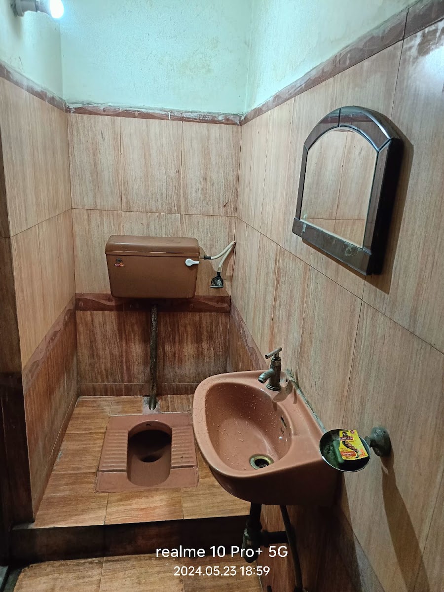 SVR Deluxe Girls Hostel – Girls PG in Hyderabad preview photo 2