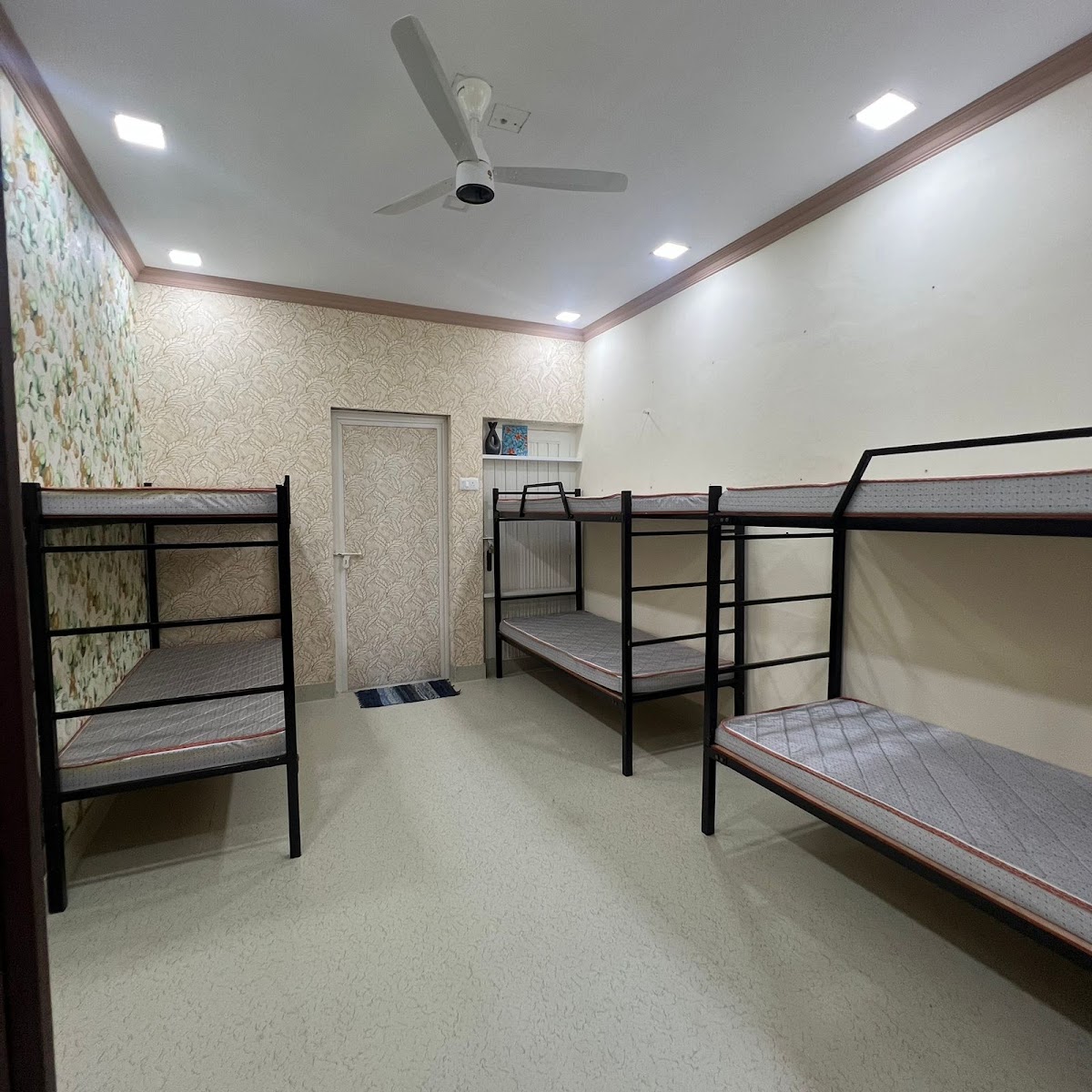urban stay ladies pg hostel – Girls PG in Kochi preview photo 1