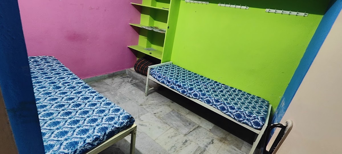 PRAGATHI EXECUTIVE GIRLS HOSTEL preview 2