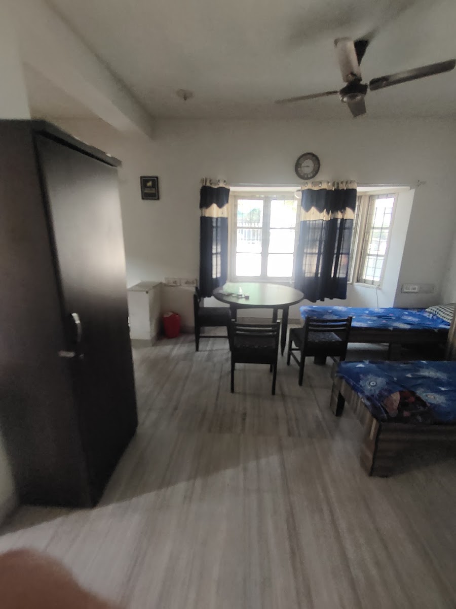 Dwarka Boy PG's Paldi (ARHAM ELEGANCE) – Boys PG in Ahmedabad preview photo 2