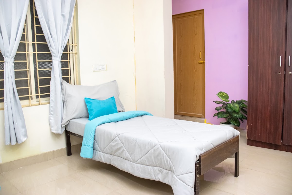 Zolo Mitra PG Near Koramangala | Coliving PG preview 1