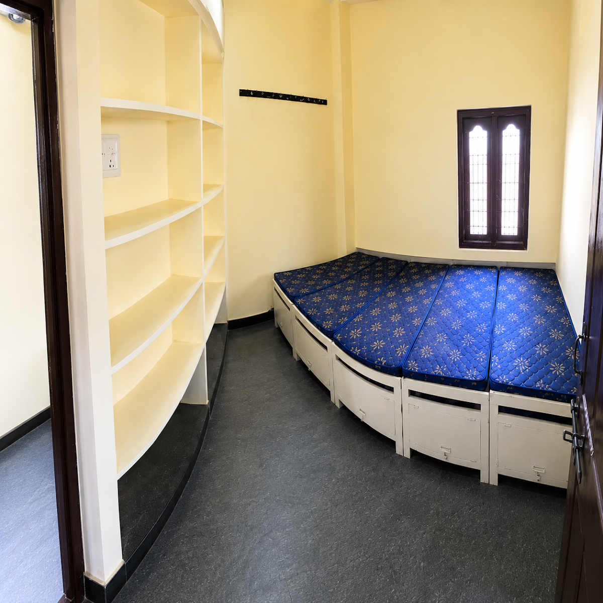 SIDDHI VINAYAKA GIRLS HOSTEL preview 2