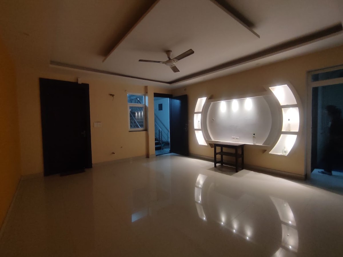 Devanshi Girls PG / Hostel – Girls PG in Lucknow preview photo 2