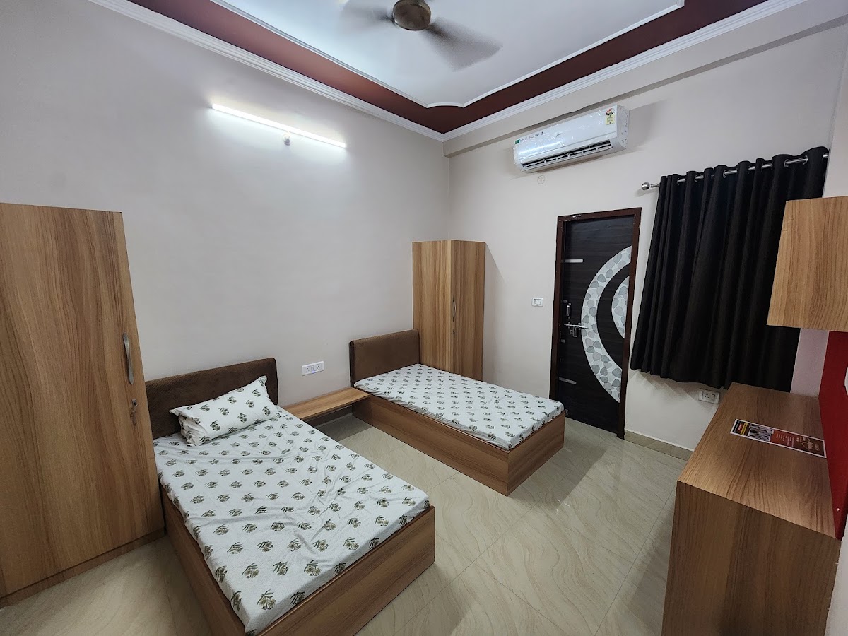 Swastik Boy's Hostel – Boys PG in Gwalior preview photo 1