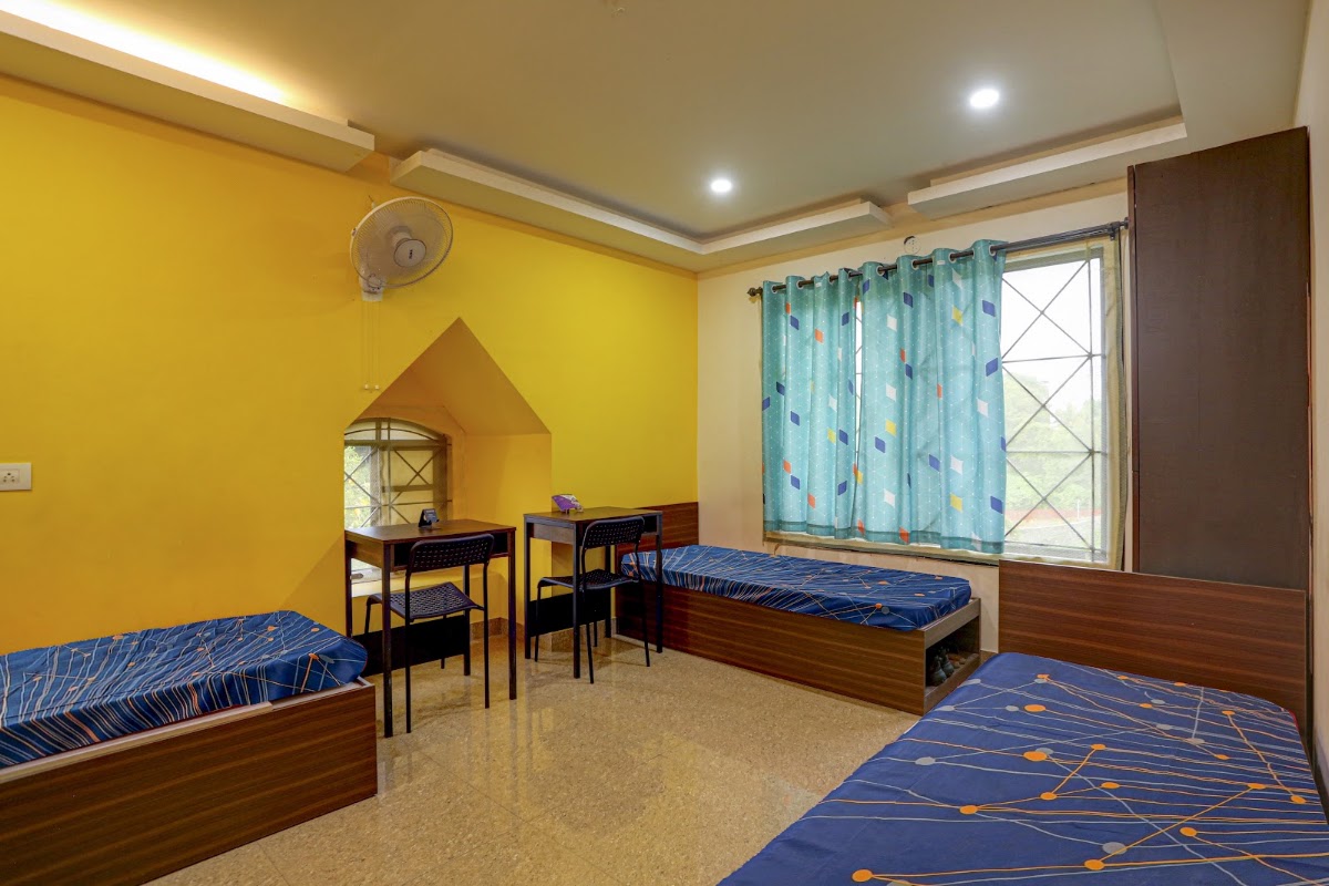 Stanza Living Maseru House | Gents PG in Kakkanad – Boys PG in Kochi preview photo 1