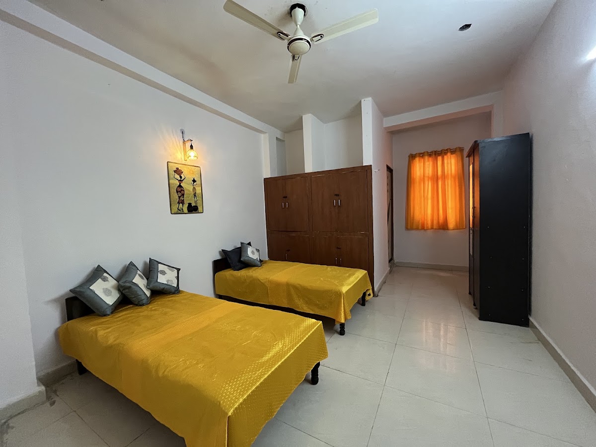 Stay Hive | Boys and Girls PG in sector 104 Noida preview 1