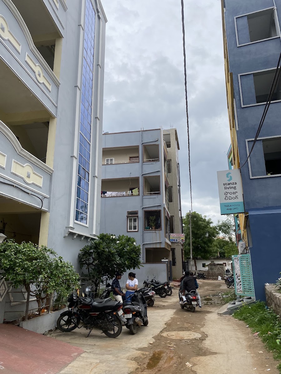 Stanza Living Tuzla House | Girls PG in Bahadurpally – Girls PG in Hyderabad preview photo 2