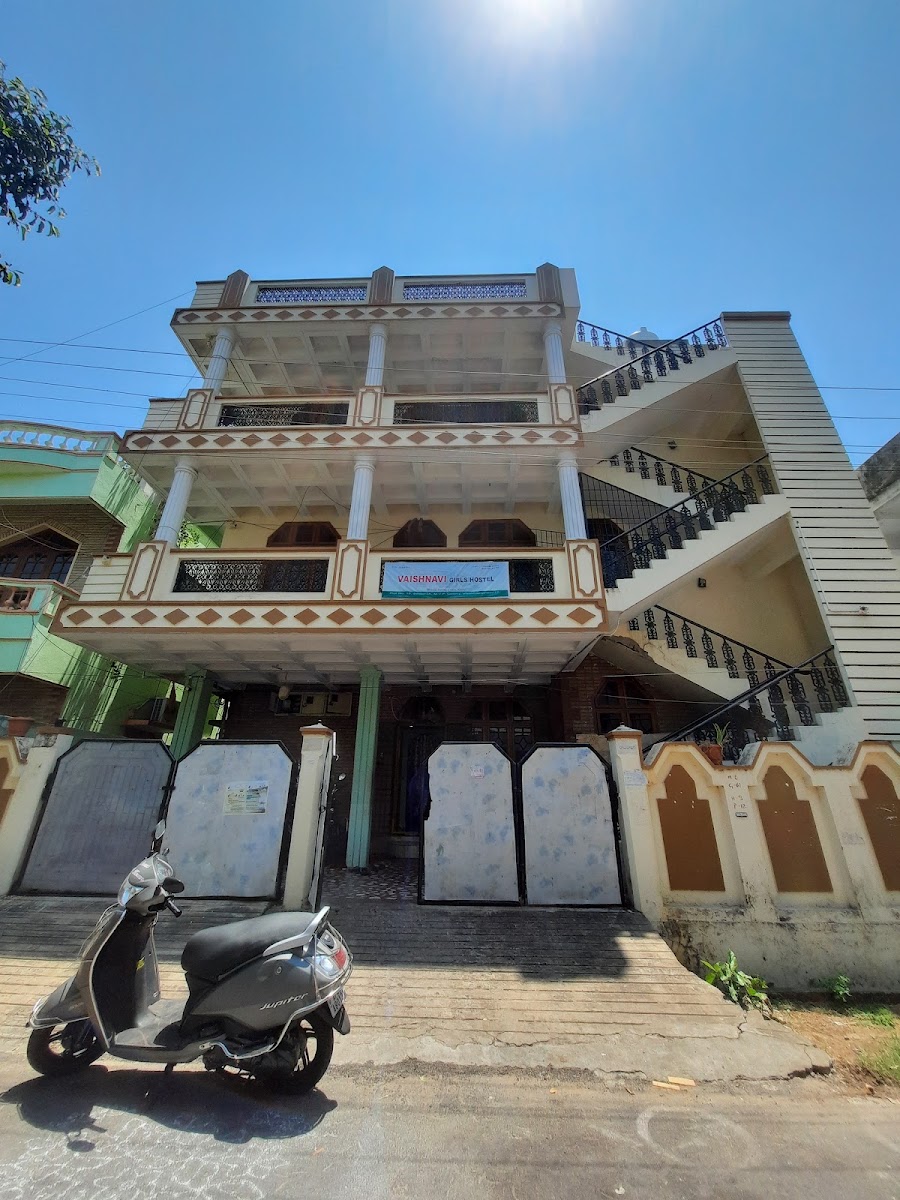 Vaishnavi Ladies Hostel
