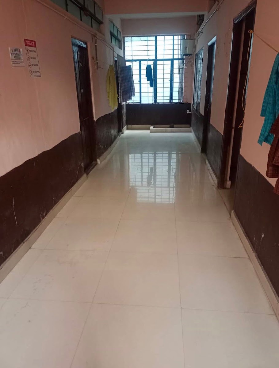 SRVR BOYS HOSTEL preview 1