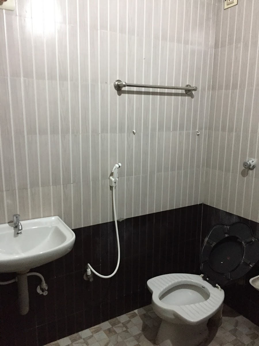 Aashray: Boys Paying Guest in Kodialbail – Boys PG in Mangaluru preview photo 1