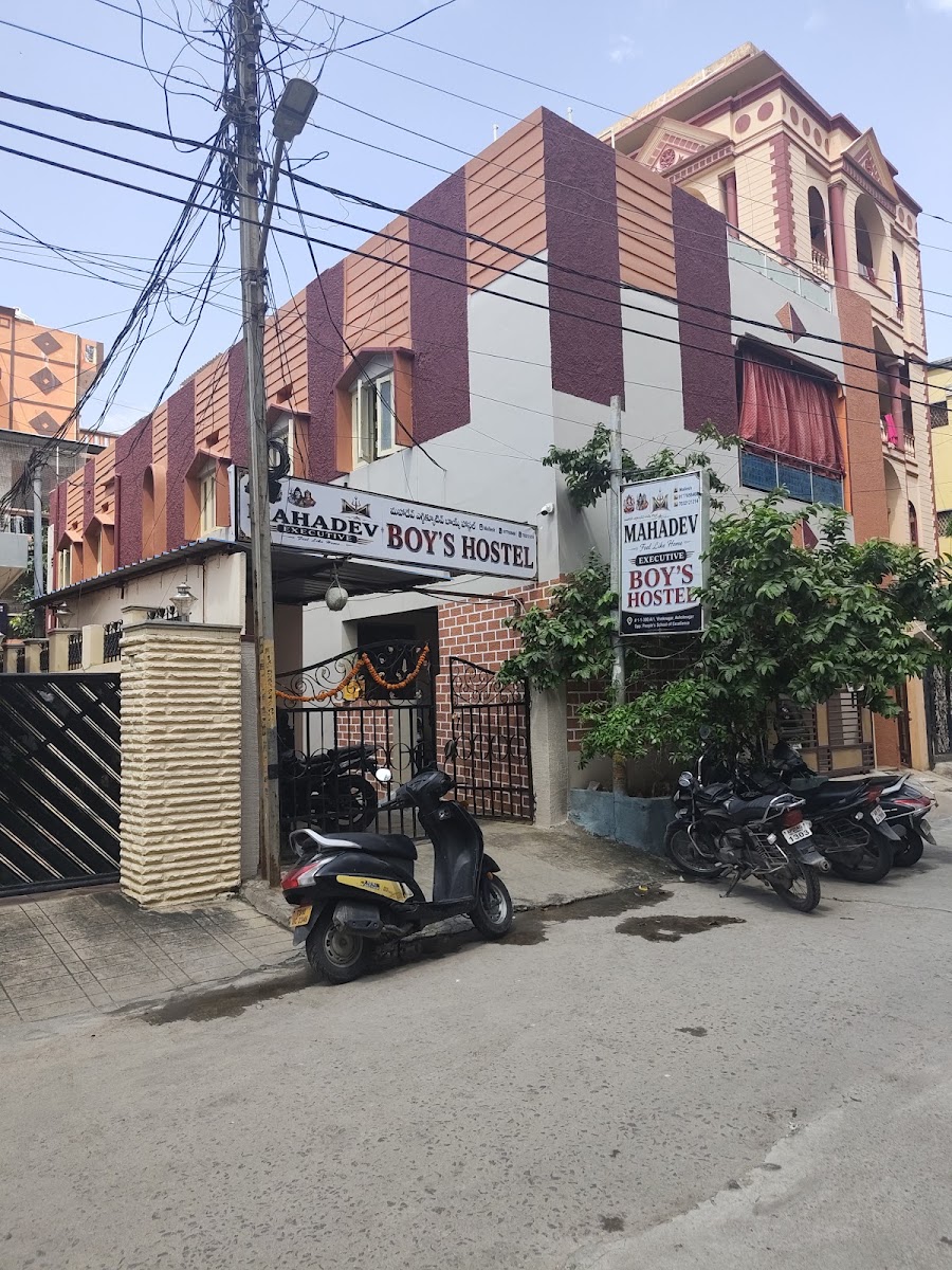 Mahadev Executive Boy's Hostel