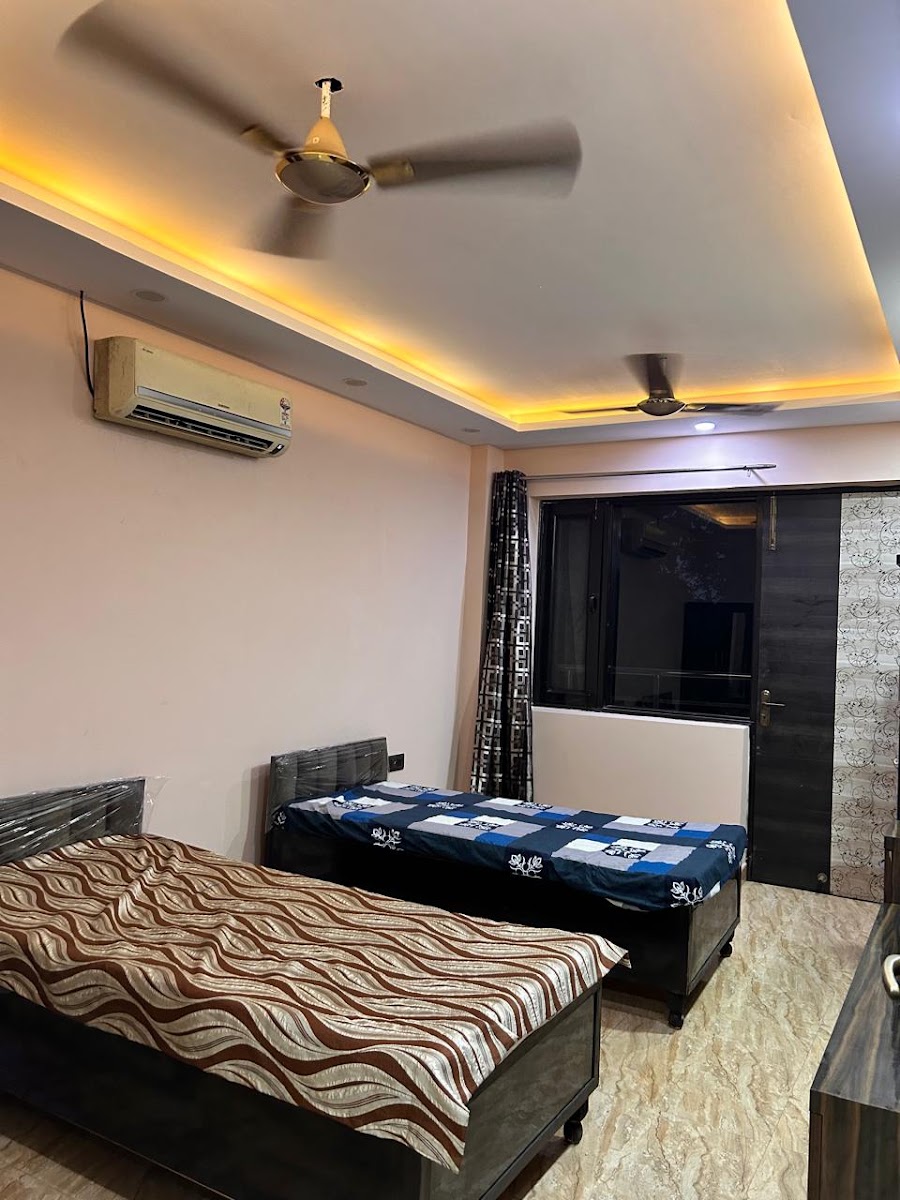 Aakash Boys PG preview 2