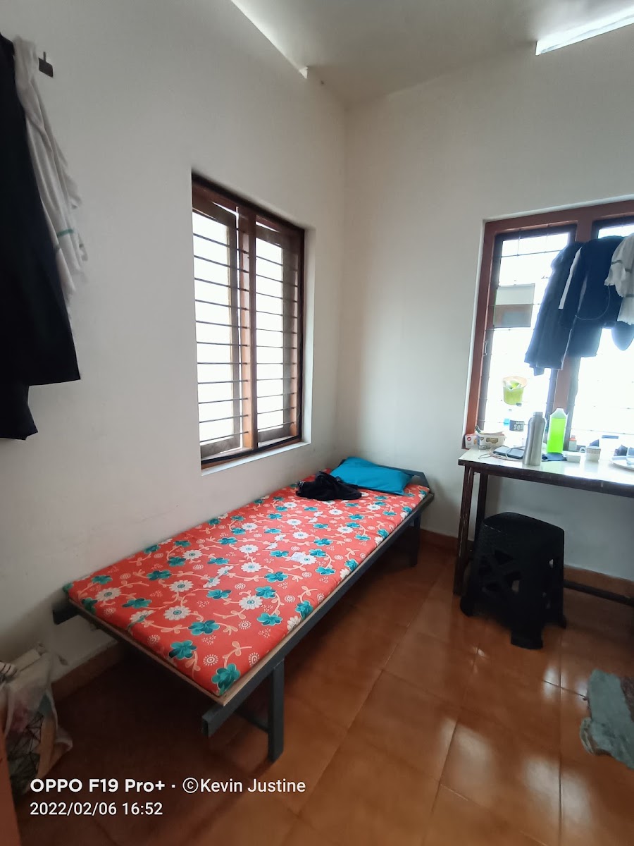 Anugraha Gents PG – Boys PG in Kochi photo 1