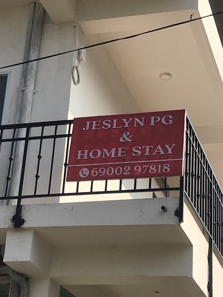 Jeslyn Girls PG – Girls PG in Guwahati photo 1