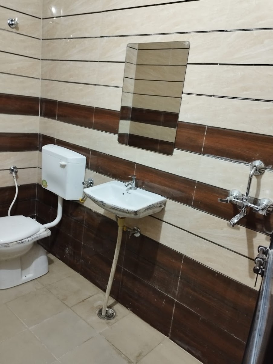 Galaxy sky girls hostel – Girls PG in Kota preview photo 2