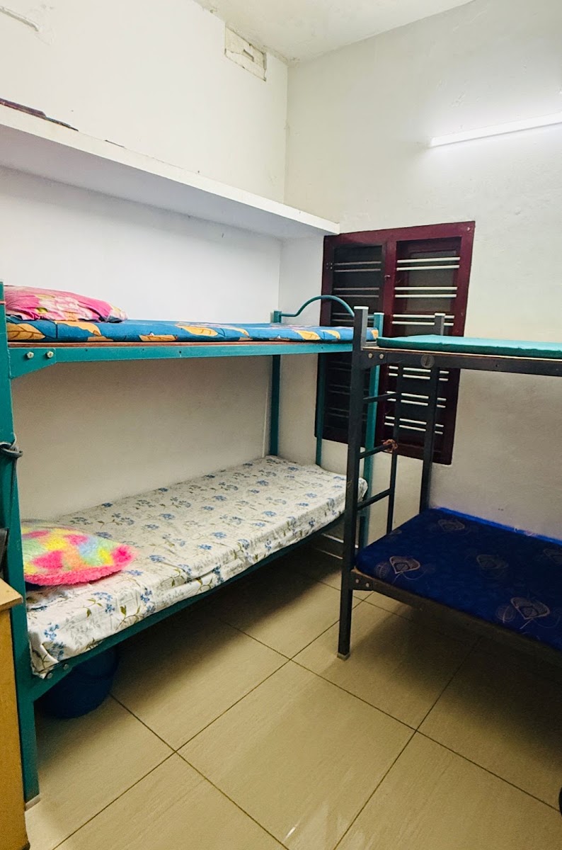 Sree Chakra Ladies Hostel in Kochi – Girls PG in Kochi preview photo 2
