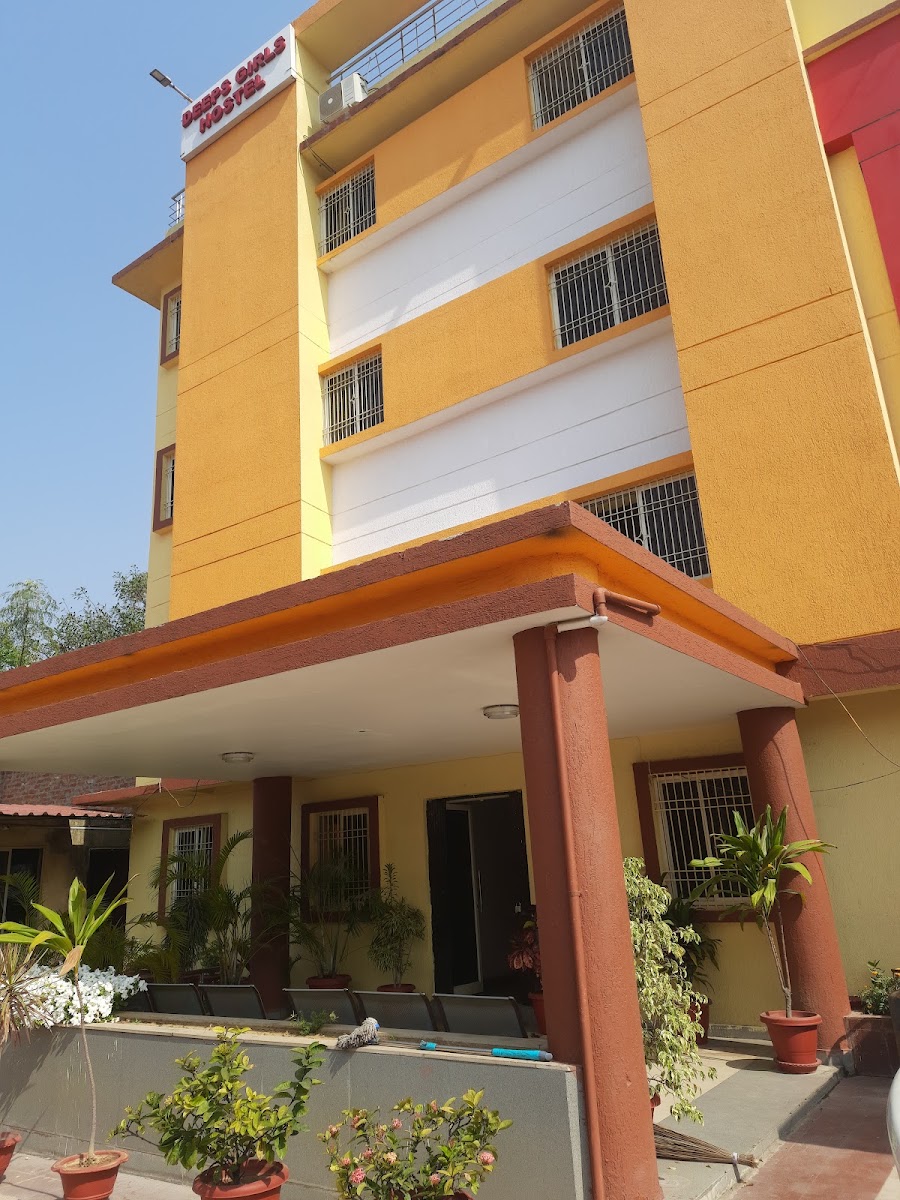 DEEPS GIRLS HOSTEL – Girls PG in Ranchi preview photo 1