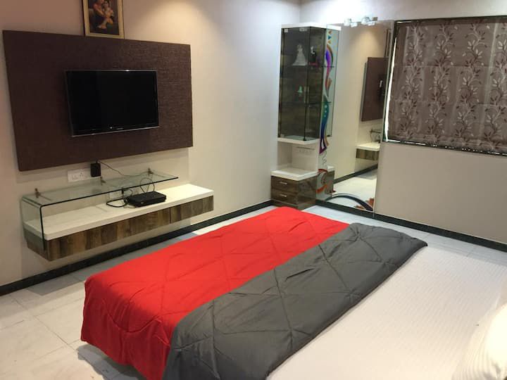 Wow Girl PG Homestay – Girls PG in Surat preview photo 1