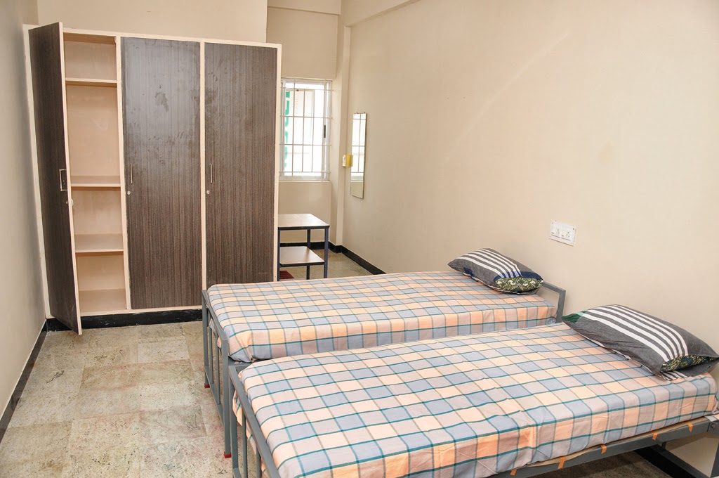 Radha Ladies Hostel / Ladies / Women / PG Hostel in Saravanampatti preview 1