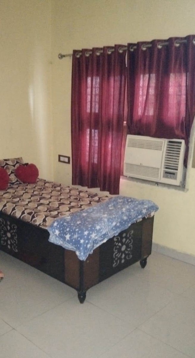Radhika girls pg – Girls PG in Gwalior preview photo 1