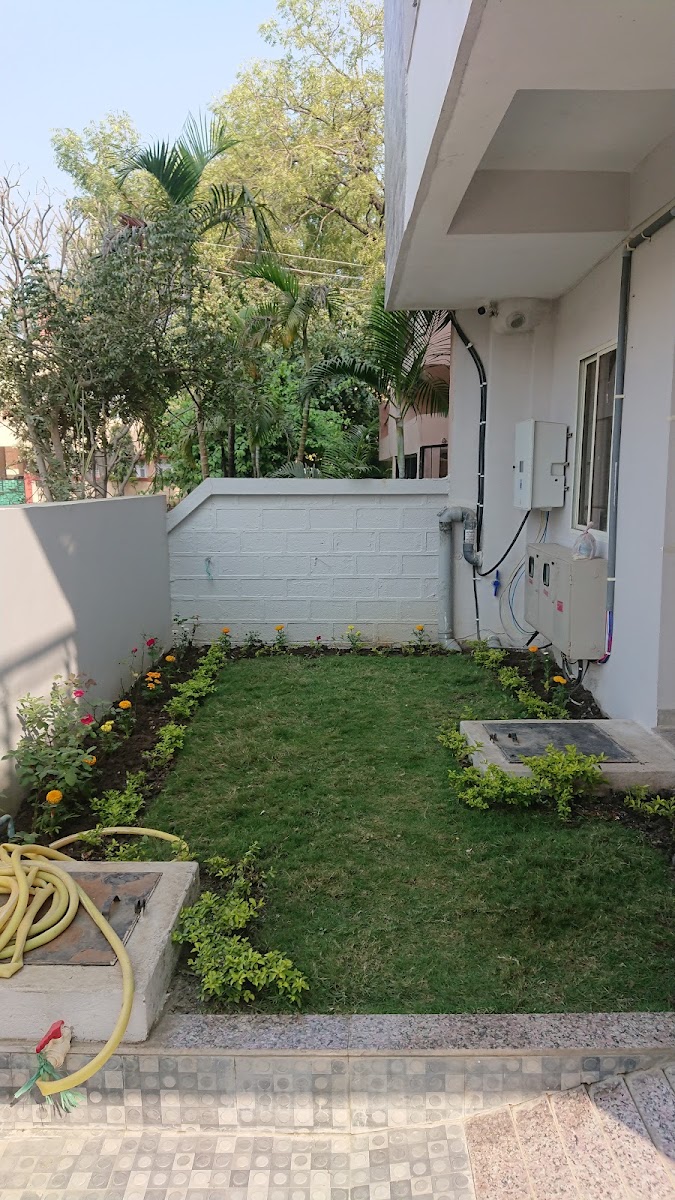 Reva Girls Hostel - PG For Girls | Girls Hostel | PG For Working Woman in Kolar Road – Girls PG in Bhopal preview photo 1