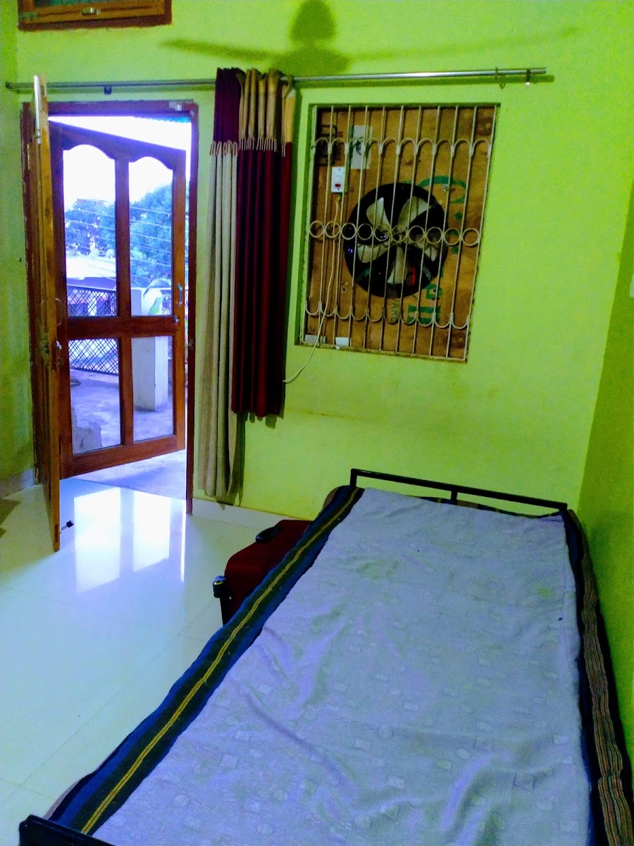 Singh Girls Hostel – Girls PG in Jabalpur preview photo 1