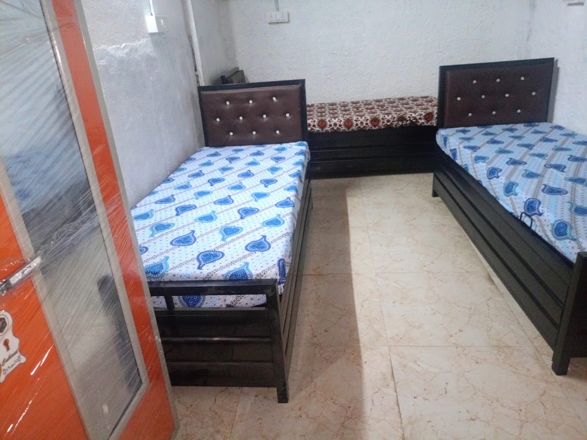 Happy Stay Rooms Andheri East preview 2