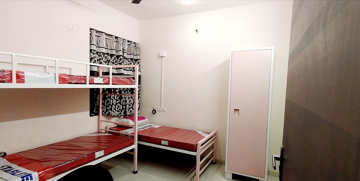 Deccan Girls Hostel preview 1