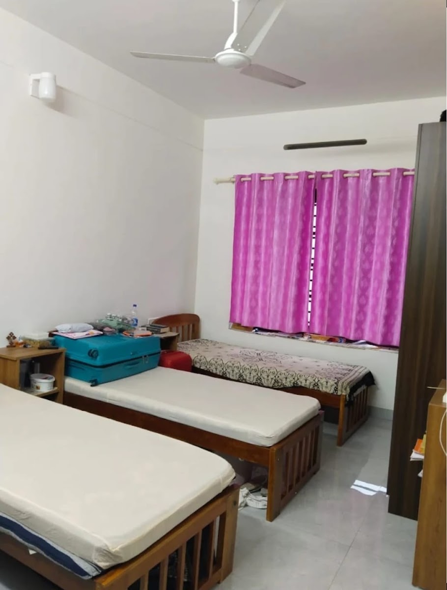 Nandavanam Ladies Hostel – Girls PG in Thiruvananthapuram preview photo 1