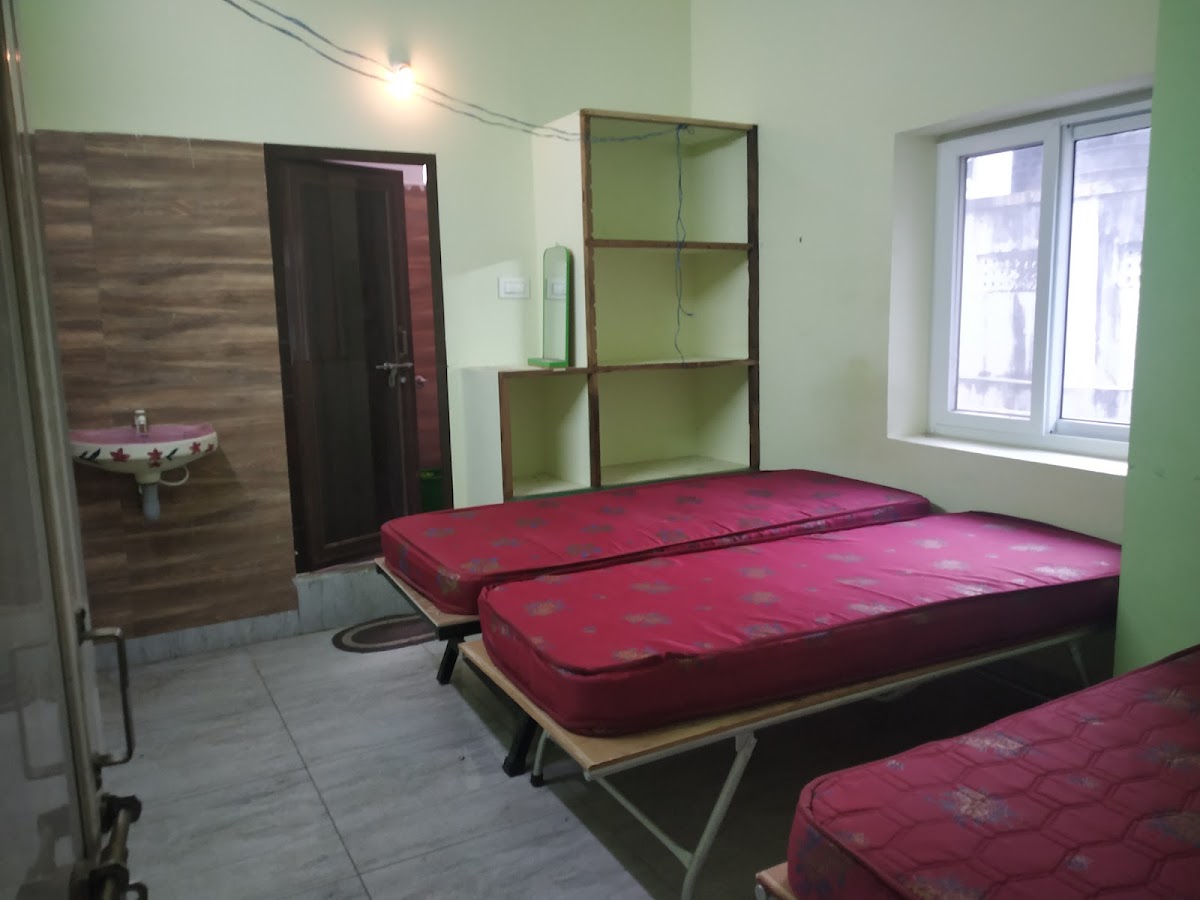 OMKAR Bhavan-Best Student Rooms in Guntur,Rooms for Bachelors in Guntur,Sharing Rooms – Boys PG in Guntur preview photo 1