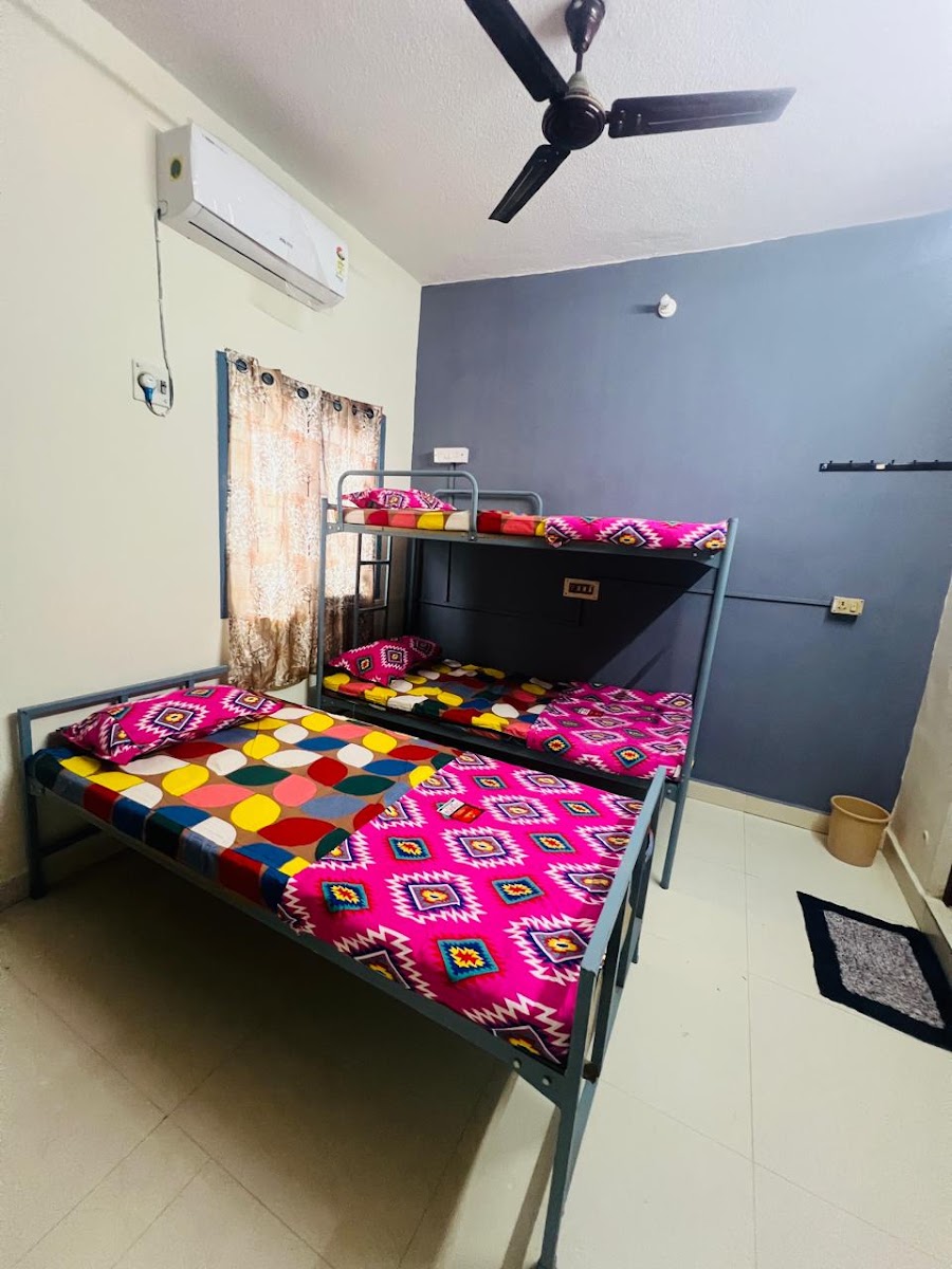 MSV Luxury PG Homestays for Boys – Boys PG in Chennai preview photo 1