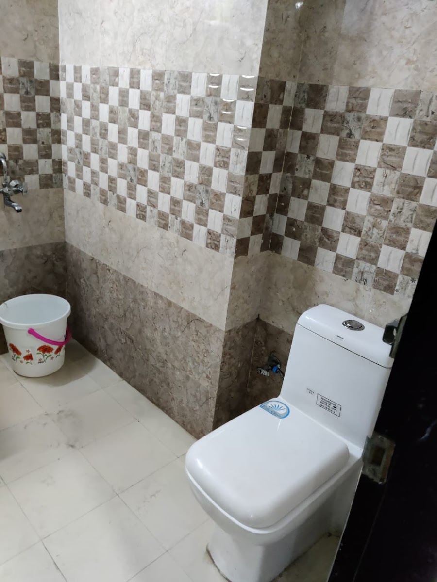 Your space Girls Hostel - Amity Sector 125, Noida preview 2
