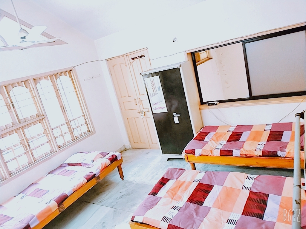 Shree Ganesh paying guest preview 1