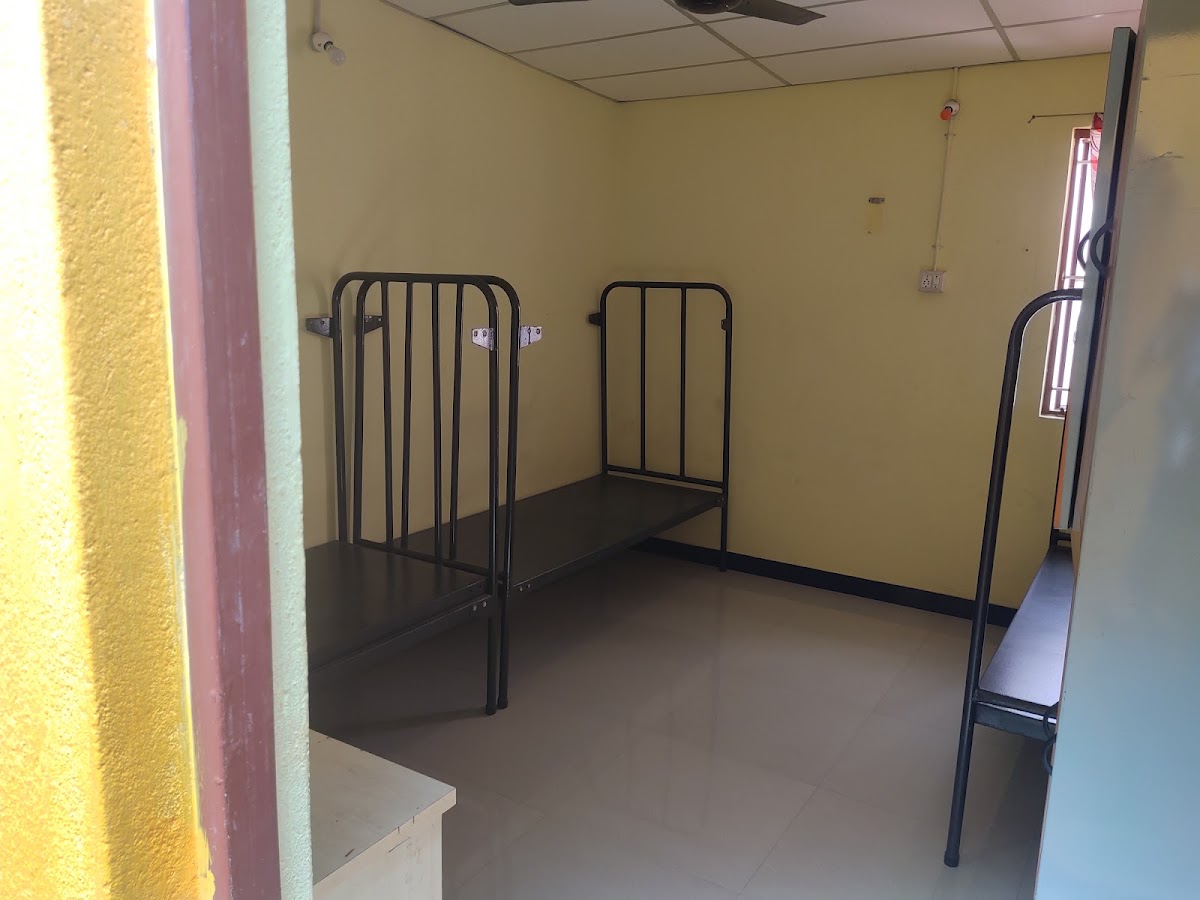 XYZ stays mens pg/hostel space preview 2