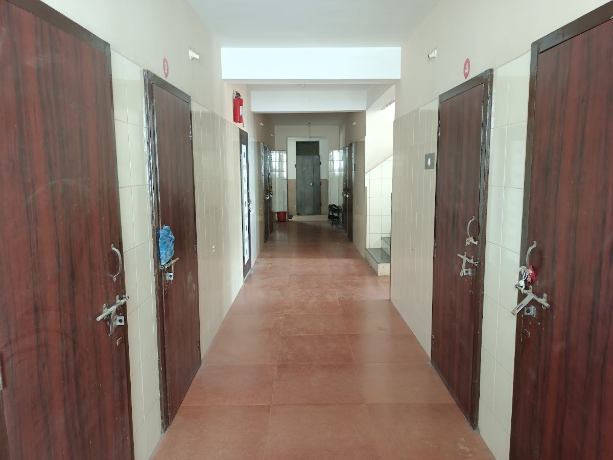 "Om Boys Hostel" – Boys PG in Rajkot preview photo 2