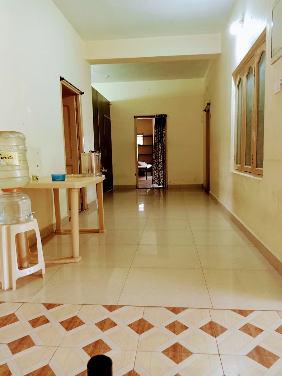 Padmavathi premium womens hostel – Girls PG in Tirupati preview photo 1