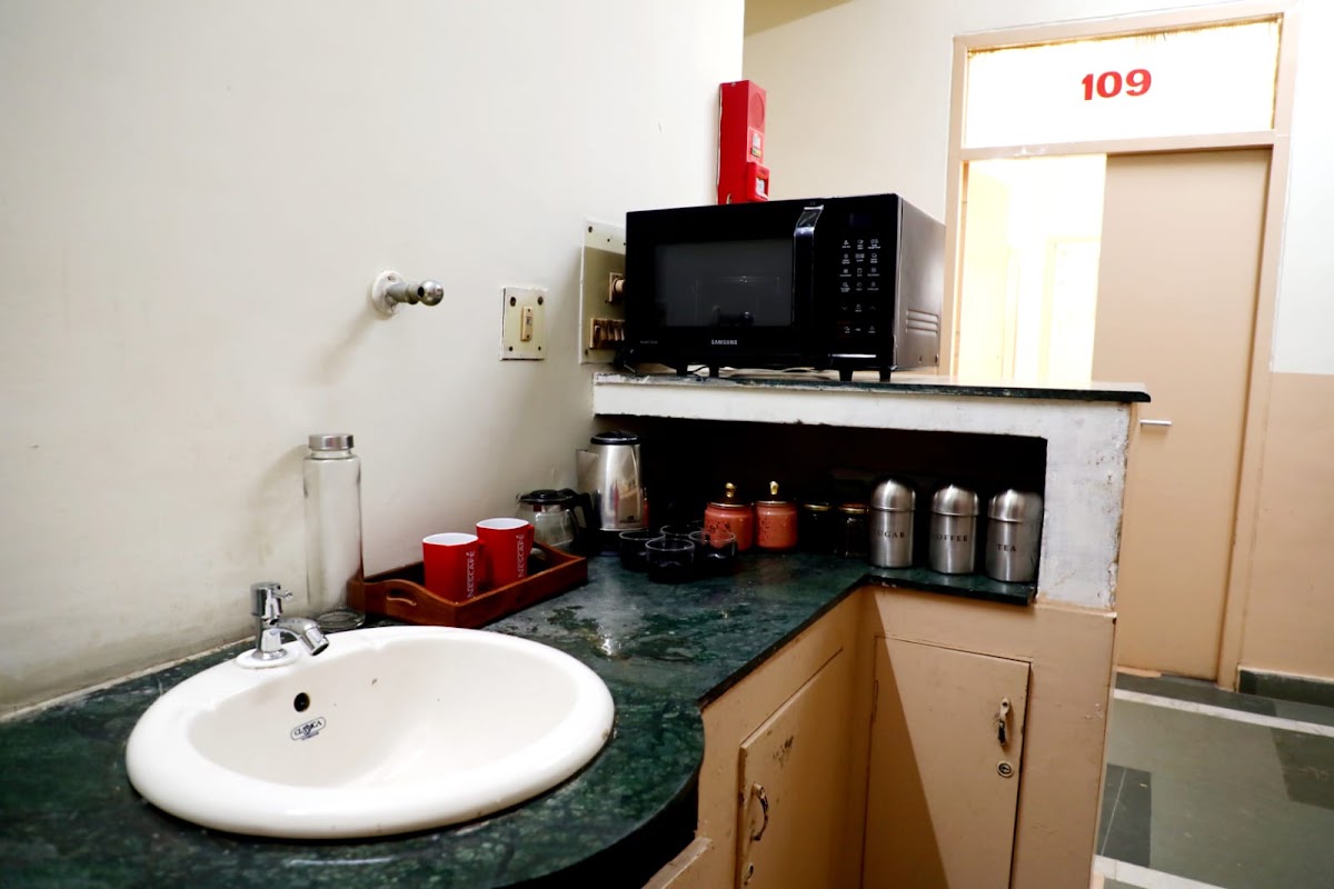Orbis Hostel (Top Rated Girls Hostel in Lucknow) preview 2