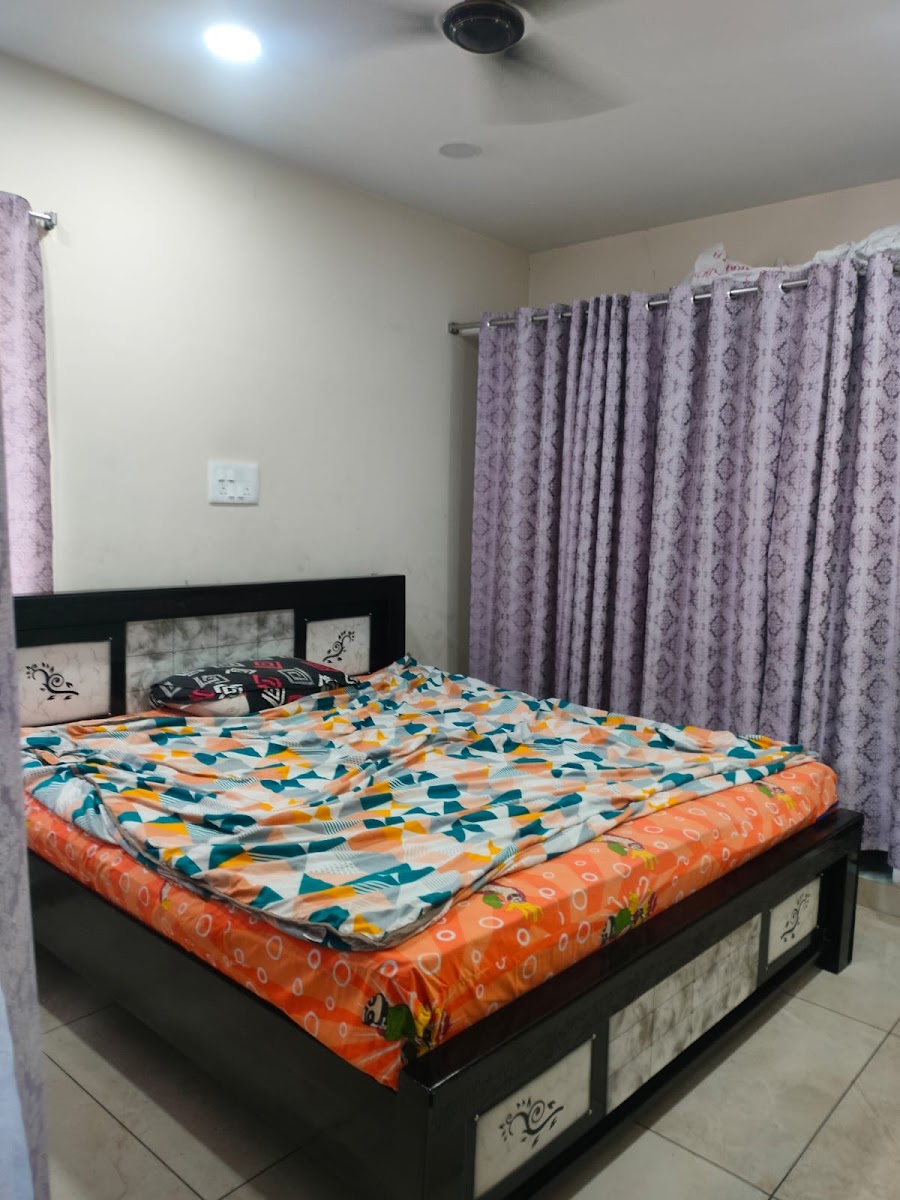 Orange Ladies hostel AC – Girls PG in Vijayawada preview photo 1