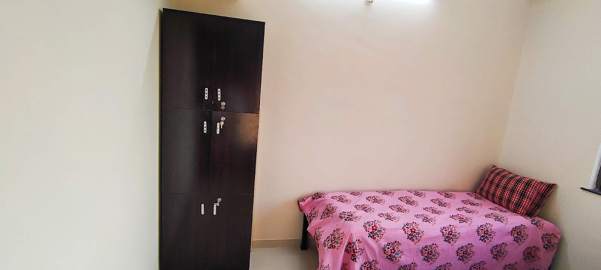 Saptashrungi Niwas - Boy's Hostel – Boys PG in Nashik preview photo 2