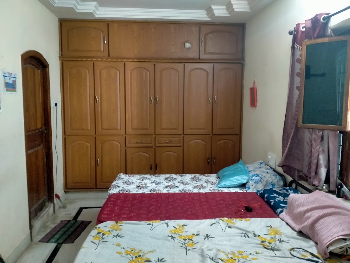 ANU EXECUTIVE LADIES HOSTEL – Girls PG in Vijayawada preview photo 1