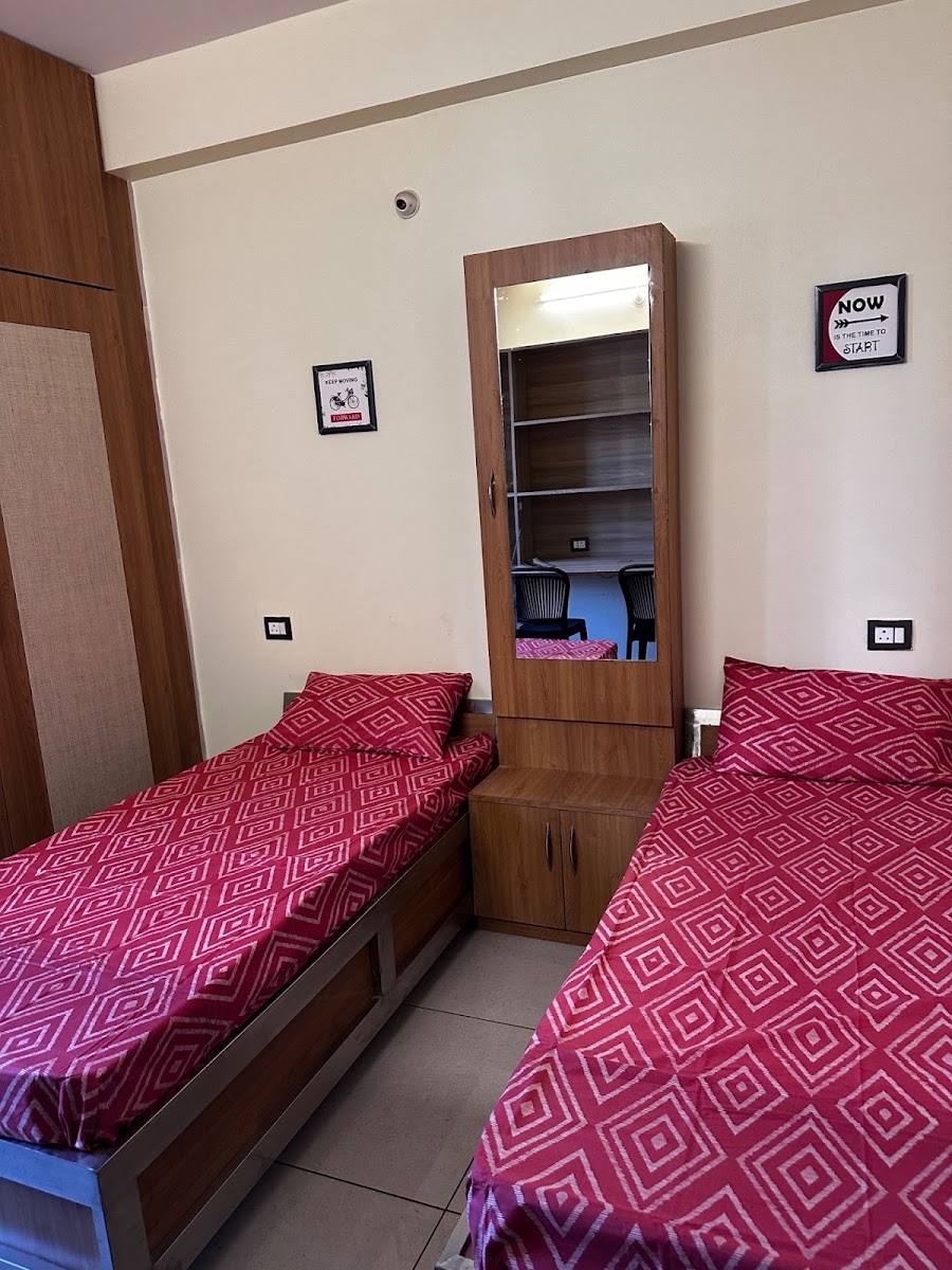 fame girls & working woman hostel – Girls PG in Bhopal preview photo 1