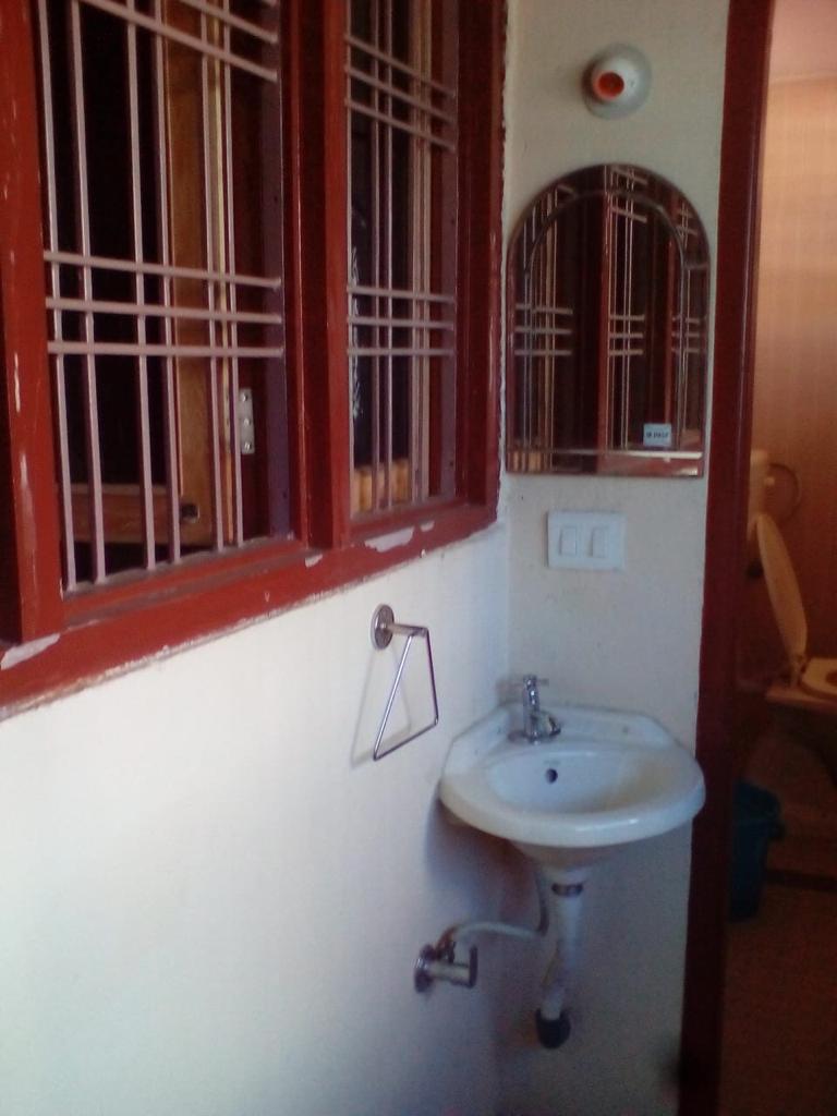 Ujwala Girls Hostel – Girls PG in Jabalpur preview photo 1