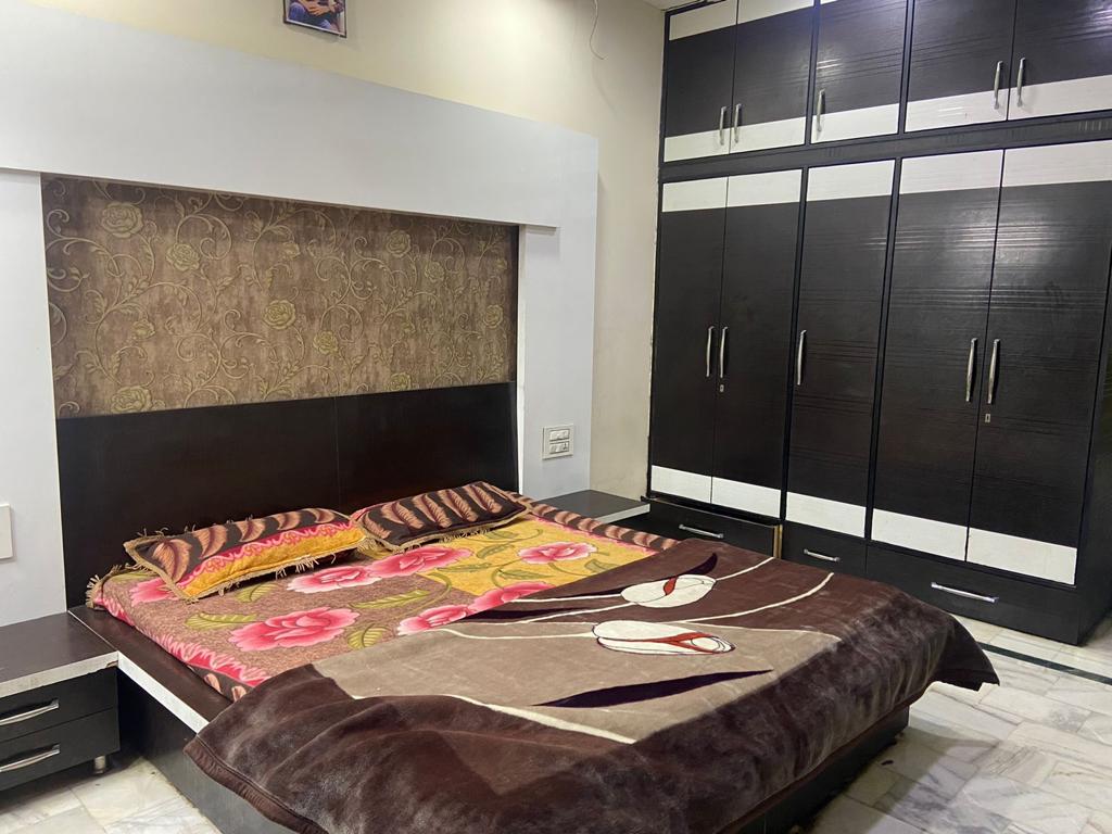 CHAWLA HOUSE (P.G FOR GIRLS) preview 2