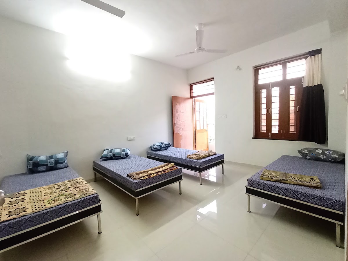 Anjali Girls Hostel & library – Girls PG in Udaipur preview photo 1