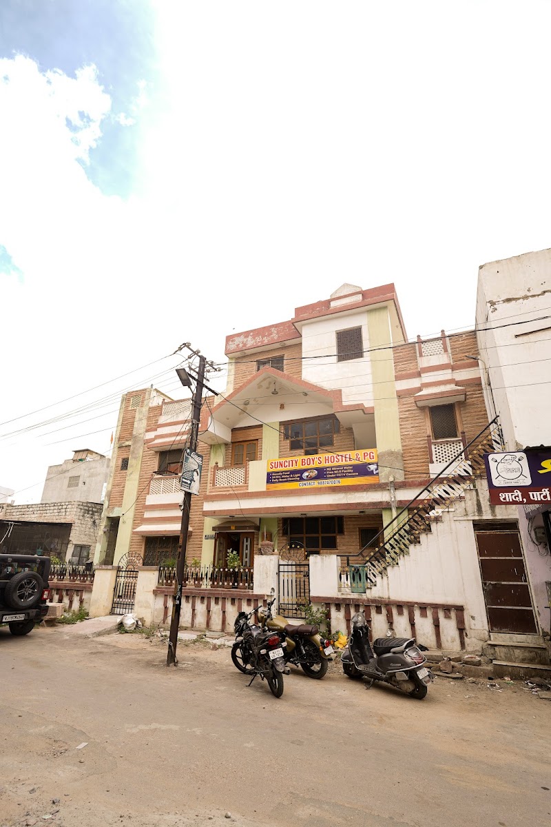 Suncity Boy Hostel