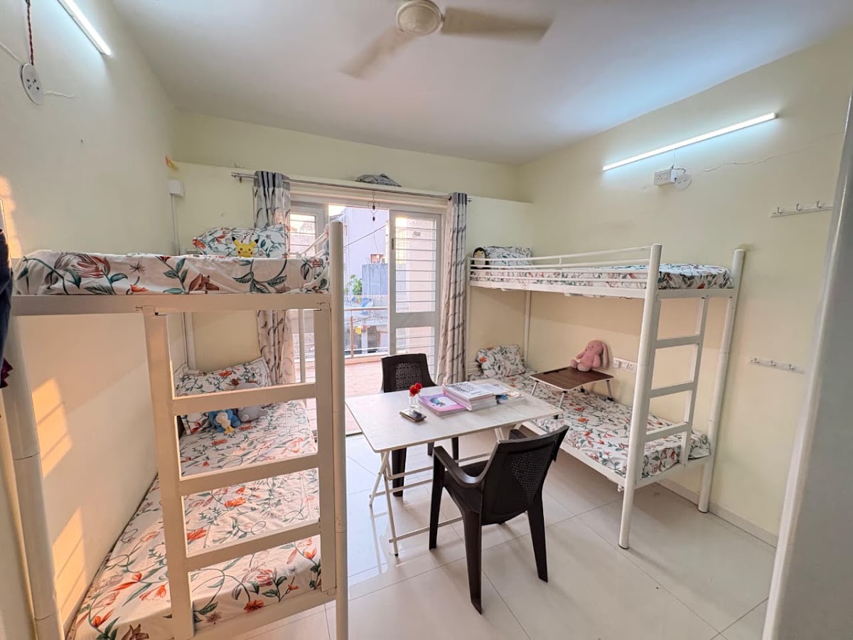 VIDYARTHI NILAYA GIRLS HOSTEL preview 2
