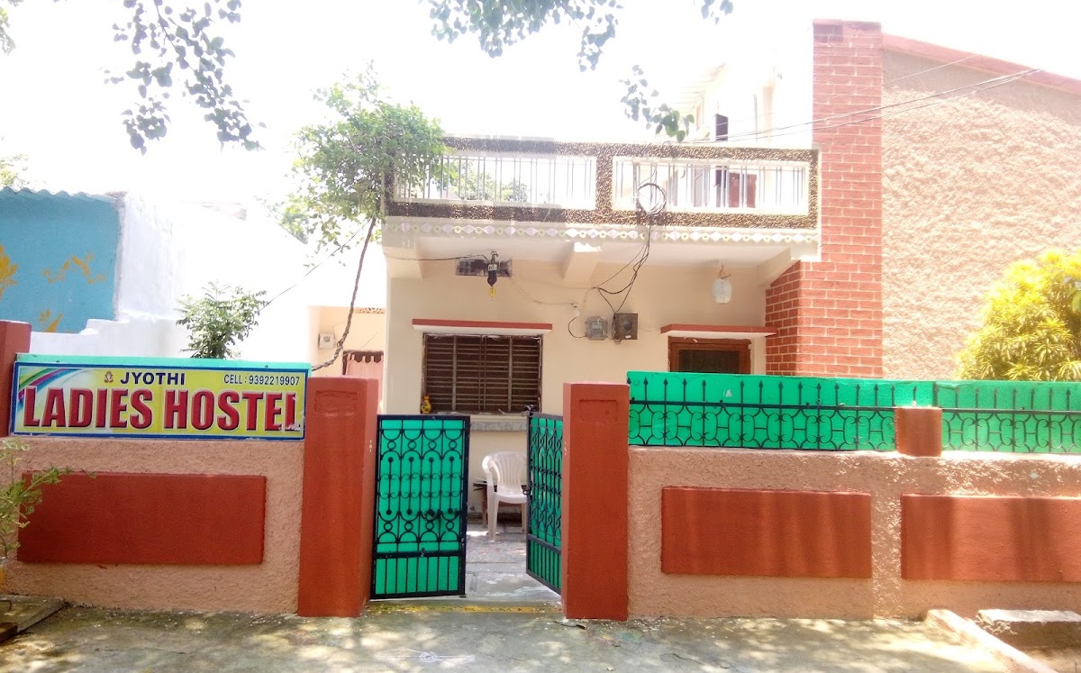 Jyothi Ladies Hostel – Girls PG in Warangal photo 1
